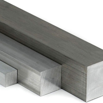 Алюминиевый квадрат прессованный 30х4000 мм Д16 ГОСТ 21488-97 в наличии в Северодвинске